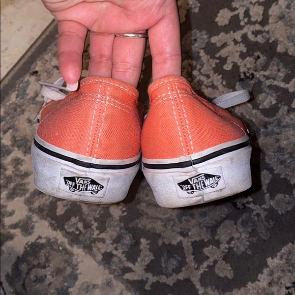 Vans - Picture 4 of 4